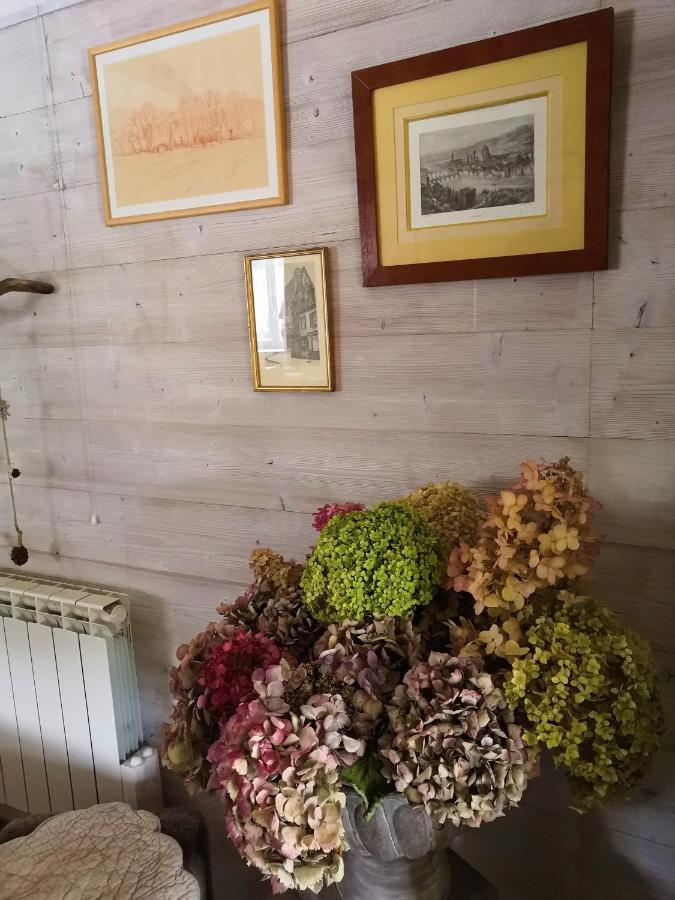 Gite Du Hameau D'Amignie Vernay Ngoại thất bức ảnh