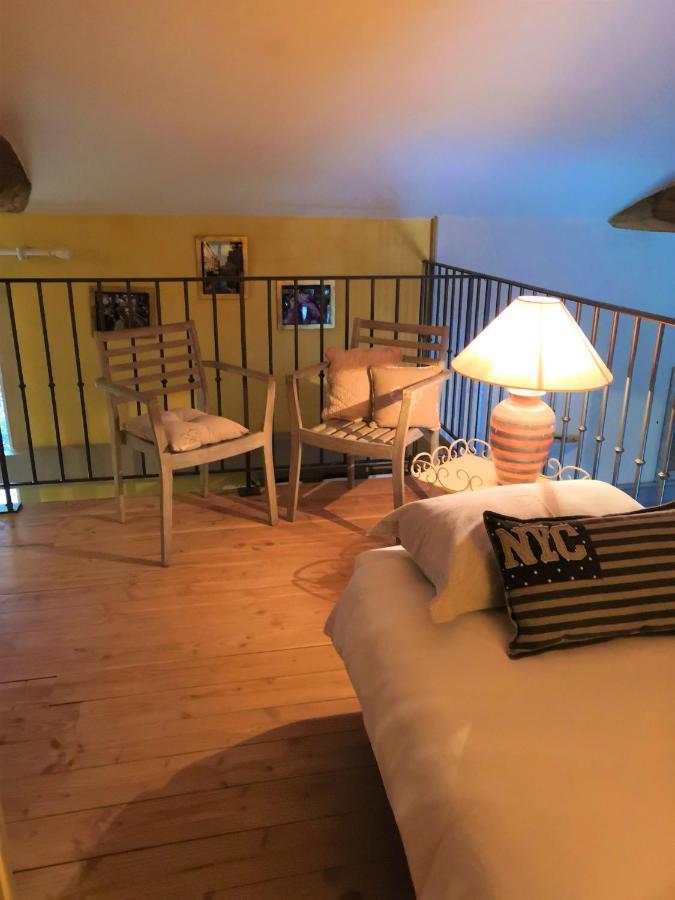 Gite Du Hameau D'Amignie Vernay Ngoại thất bức ảnh